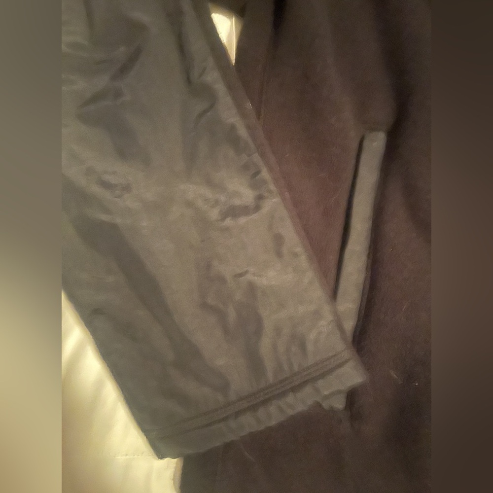 Men’s GAP Black Fleece with Blue Lining - Picture 3 of 5